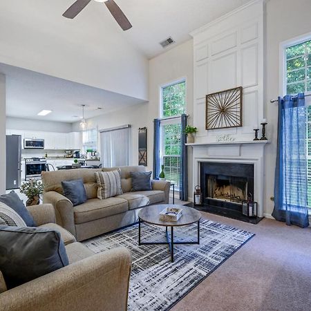 Enjoy This Amazing Home With Porch & Grill Near Dt Woodstock Kültér fotó