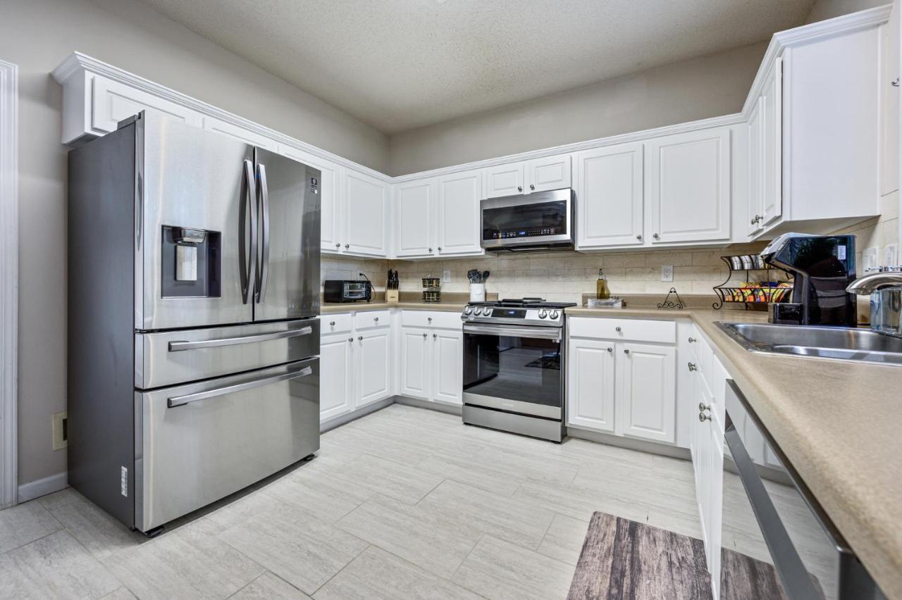 Enjoy This Amazing Home With Porch & Grill Near Dt Woodstock Kültér fotó